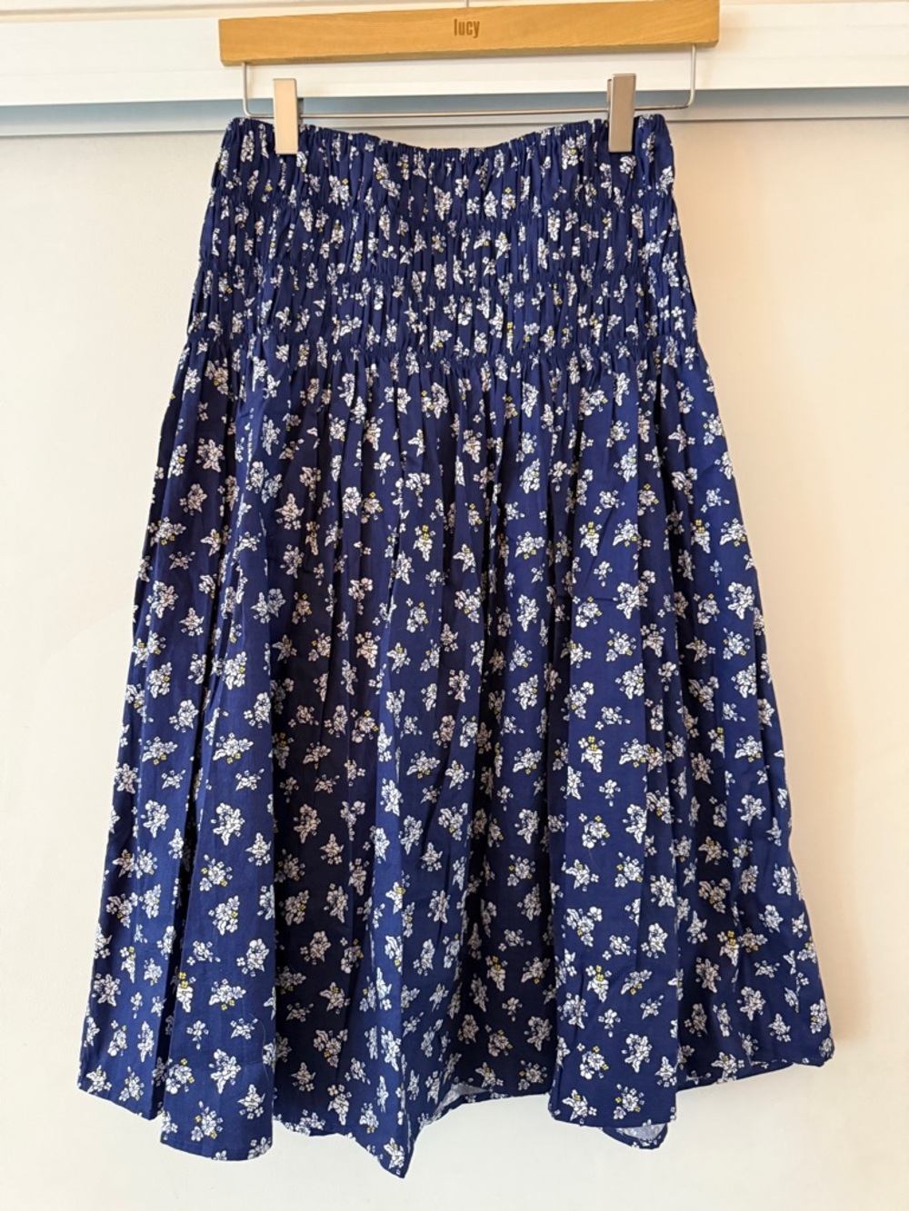 Dear Samfu Smocked Waist Navy Floral Midi Skirt